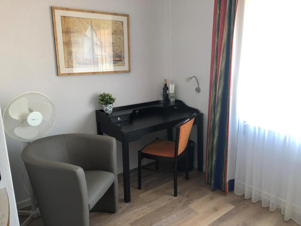 Marc5 Hotel Cadenberge Esterno foto